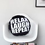 黑白字母 艺术 圆形沙发靠垫抱枕 含芯 座椅靠背办公室腰靠 坐垫