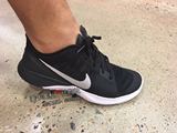 美国直邮 预定Nike耐克男士透气运动鞋跑步鞋黑白黑红 带鞋盒包税