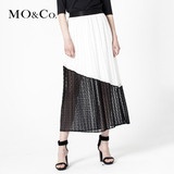 MO&Co.黑白撞色镂空百褶松紧腰雪纺半身裙长裙MA152SKT21 moco