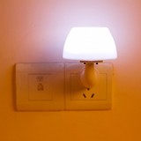 三控床头灯 睡眠感应节能床头插电LED声光控开关蘑菇小夜灯