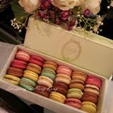 香港代購法國LADUREE拉杜麗馬卡龍Macaron少女的酥胸法式甜點24个