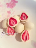 榴莲妈妈日本代购日本进口MUJI无印良品干草莓夹心牛奶巧克力50g