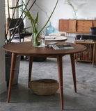 北欧大圆餐桌椅组合小户型欧式简约大圆桌实木餐桌胡桃色现代餐桌