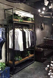 工业风简约复古服装店展示柜极简铁艺个性展架靠墙服装货柜设计