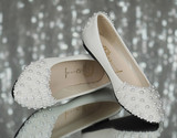 天天特价甜美花朵蕾丝平底单鞋白色礼服镂空浅口新娘伴娘婚纱照鞋