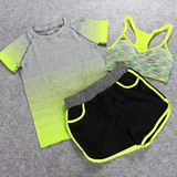 夏季运动健身套装女跑步瑜伽服三件套户外排汗速干衣短裤舒适健康