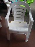 加厚塑料休闲靠背扶手椅大排档白色餐椅沙滩户外婚礼展会成人桌椅