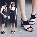 2016夏季新款韩版粗跟高跟露趾女凉鞋黑色一字扣时尚圆头橡胶底鞋