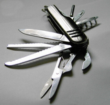 特价促不锈钢11种功能多用折叠刀瑞士军刀野外求生户外刀具必备