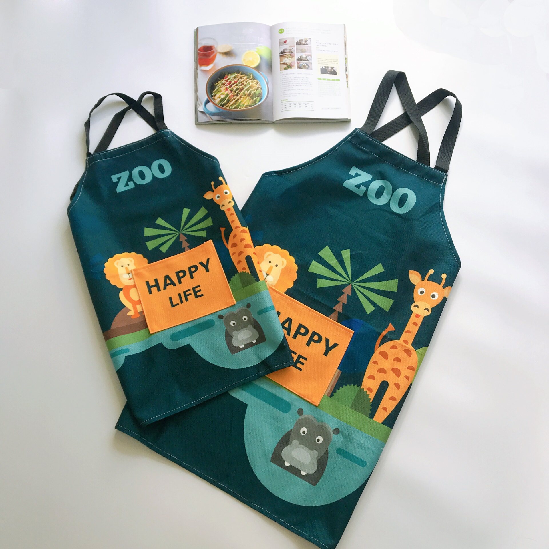 Nordic ins hooded back-wearing apron sleeveless mens bib textile cartoon good-looking couple custom-made cotton manicure