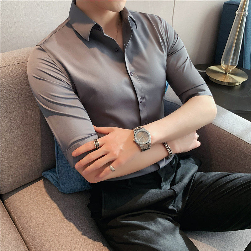 Summer thin five-sleeved shirt mens solid-colored mid-sleeved inch shirt Korean version of the body-free business casual short-sleeved shirt