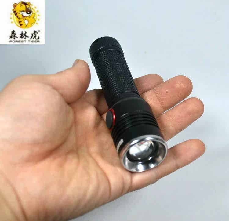 Forest Tiger X37 telescopic blistering T6 lamp beads bright light flashlight bubble a large capacity 26650 battery USB