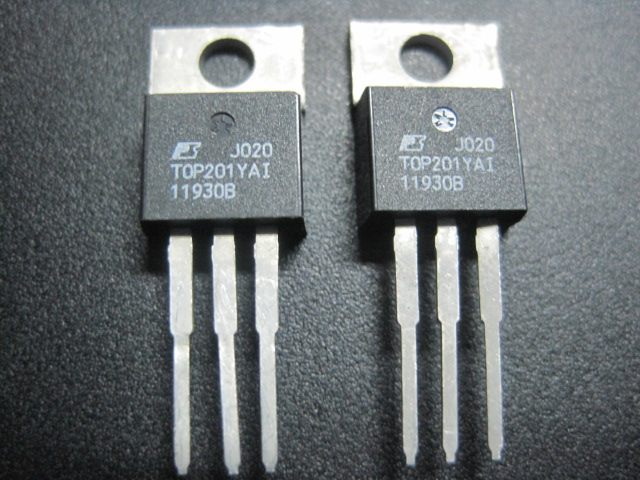 Original imported three-end offline PWM switch YAI P201Y TO-220 inquiry and then shot tripod