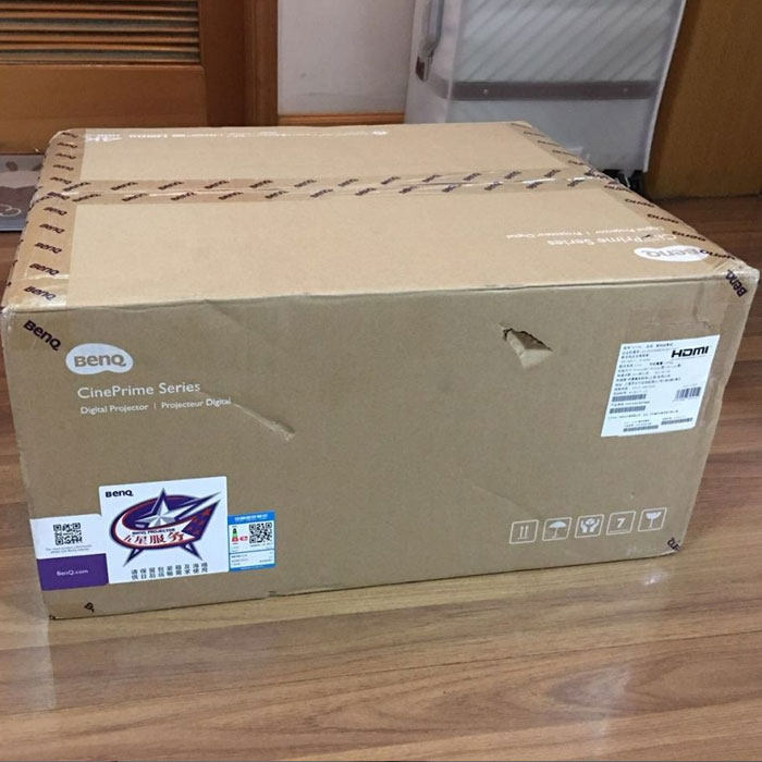 5Cgo BenQ Mingji 4K HDR resolution W5700 home high color quasi-1800 dc light 3D projector