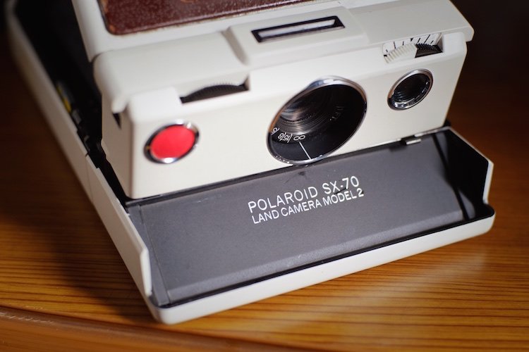 Polarisx-70 model2 white machine alpha version has straps and scaffolding holes