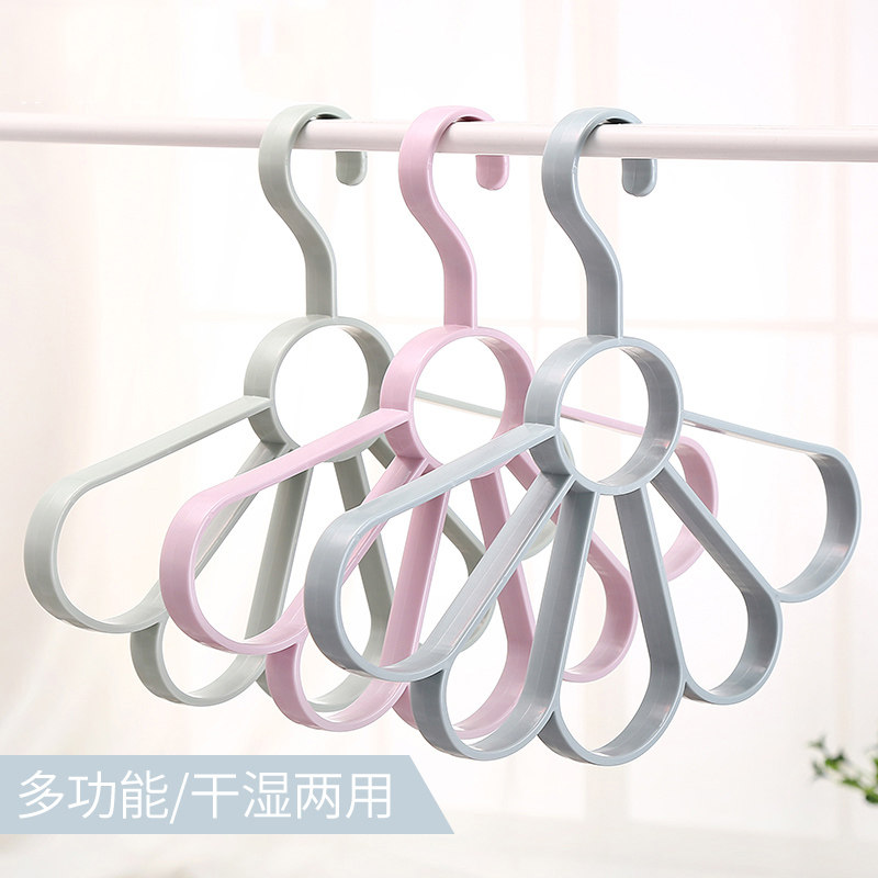 The rack ring of the rice scarf hangs the five rings of the multi-functional hanger tie hanging ring of the household to hold the silk scarf rack