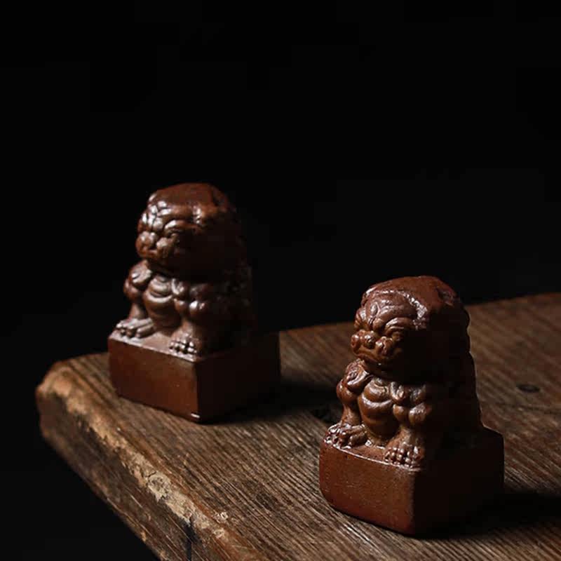 Single qing wood kiln turned tea pet table table ornaments ceramic fine tea set tea play creative kung fu tea accessories can be raised