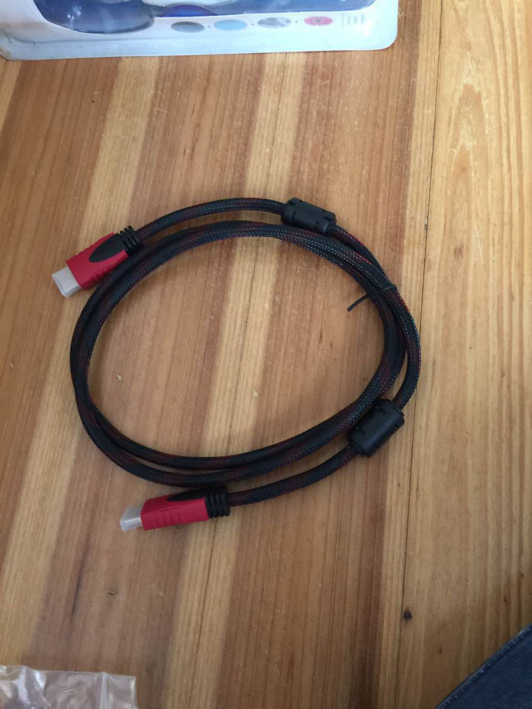 The 1.5-meter HDMI line costs only 8 yuan a piece