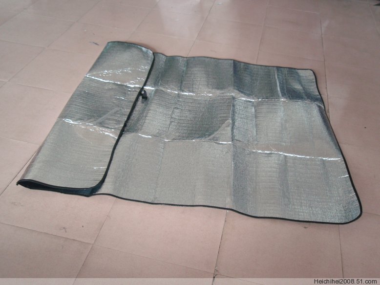 Tấm lót neo bằng nhôm hai mặt 200 * 200 - Thảm chống ẩm / Mat / Gối xốp nền nhà