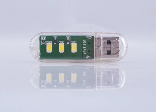 Mini USB ánh sáng bàn phím máy tính nhẹ điện thoại di động sạc kho báu Cổng USB led nhỏ ánh sáng trắng ánh sáng ban đêm - USB Aaccessories