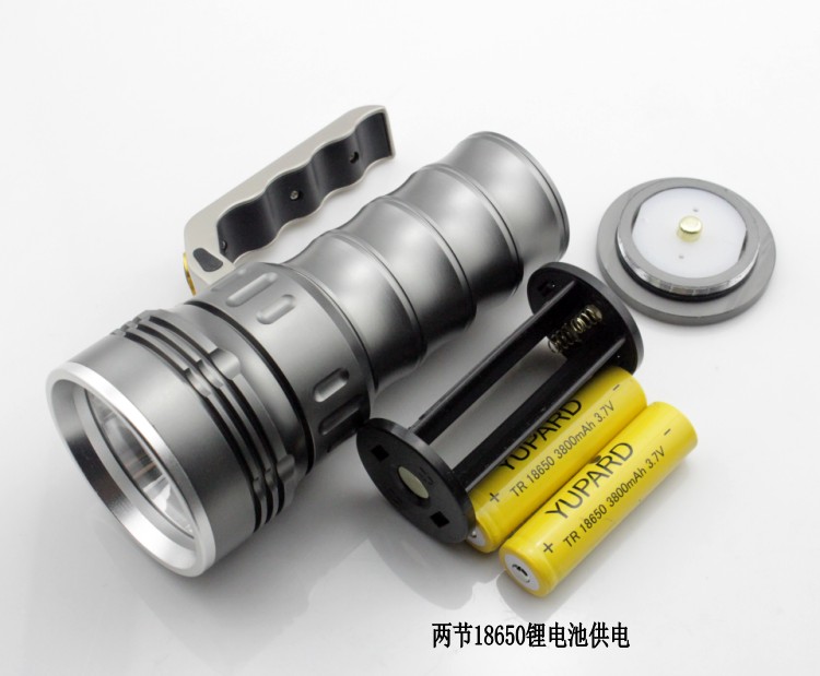 R5 Đèn LED cầm tay Đèn di động ngoài trời Đèn cưỡi ngoài trời Chói đèn pin sạc đèn lặn biển