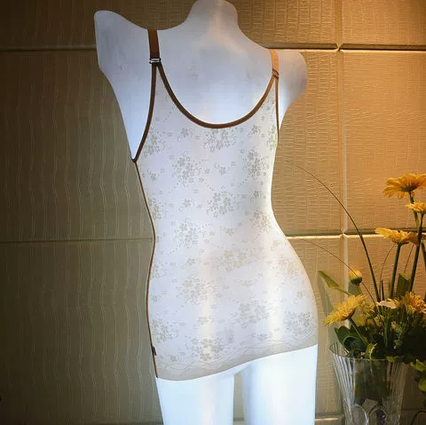 Mới siêu mỏng dây đeo mùa hè kiểu dáng rỗng cơ thể vest corset điều chỉnh quần áo giảm béo không có dấu vết sau sinh