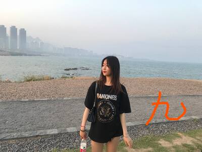 黑色短袖t恤女宽松BF潮2019新款港风复古百搭夏装显瘦中长款体恤