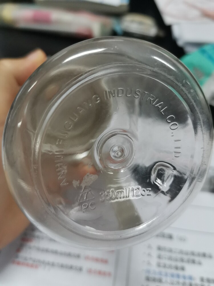 pc的水杯装温开水可以吗
