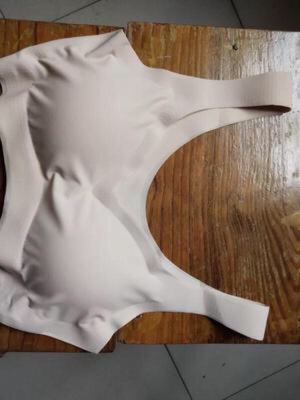 日本无痕内衣套装女聚拢无钢圈防震跑步背心大码胸罩运动文胸薄款