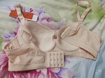 无海绵超薄内衣女无钢圈聚拢大胸显小文胸薄款防走光抹胸蕾丝缩胸