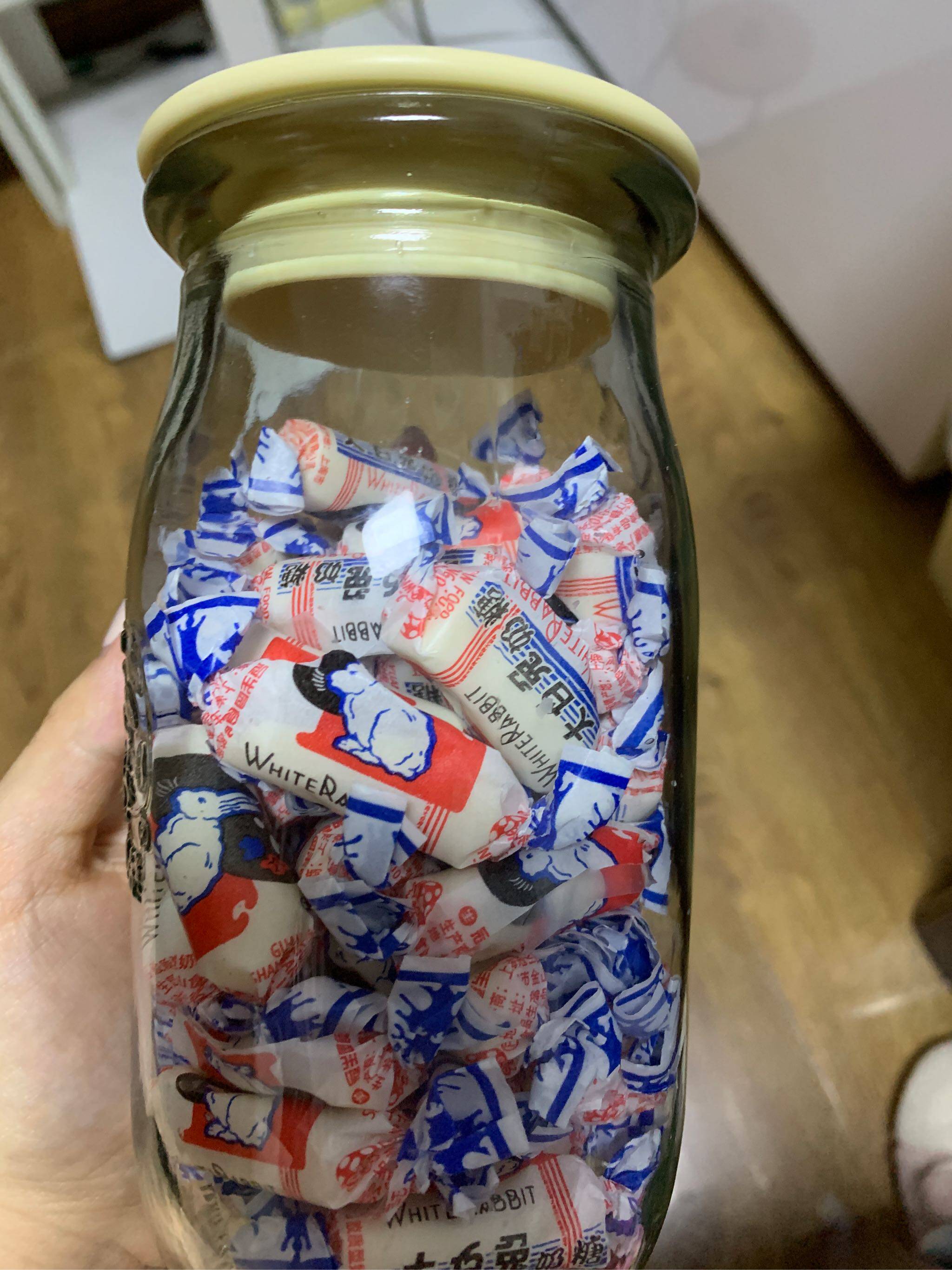 大白兔牛奶玻璃瓶装原味奶糖258g结婚庆喜糖果礼物儿童零食年货 - 大