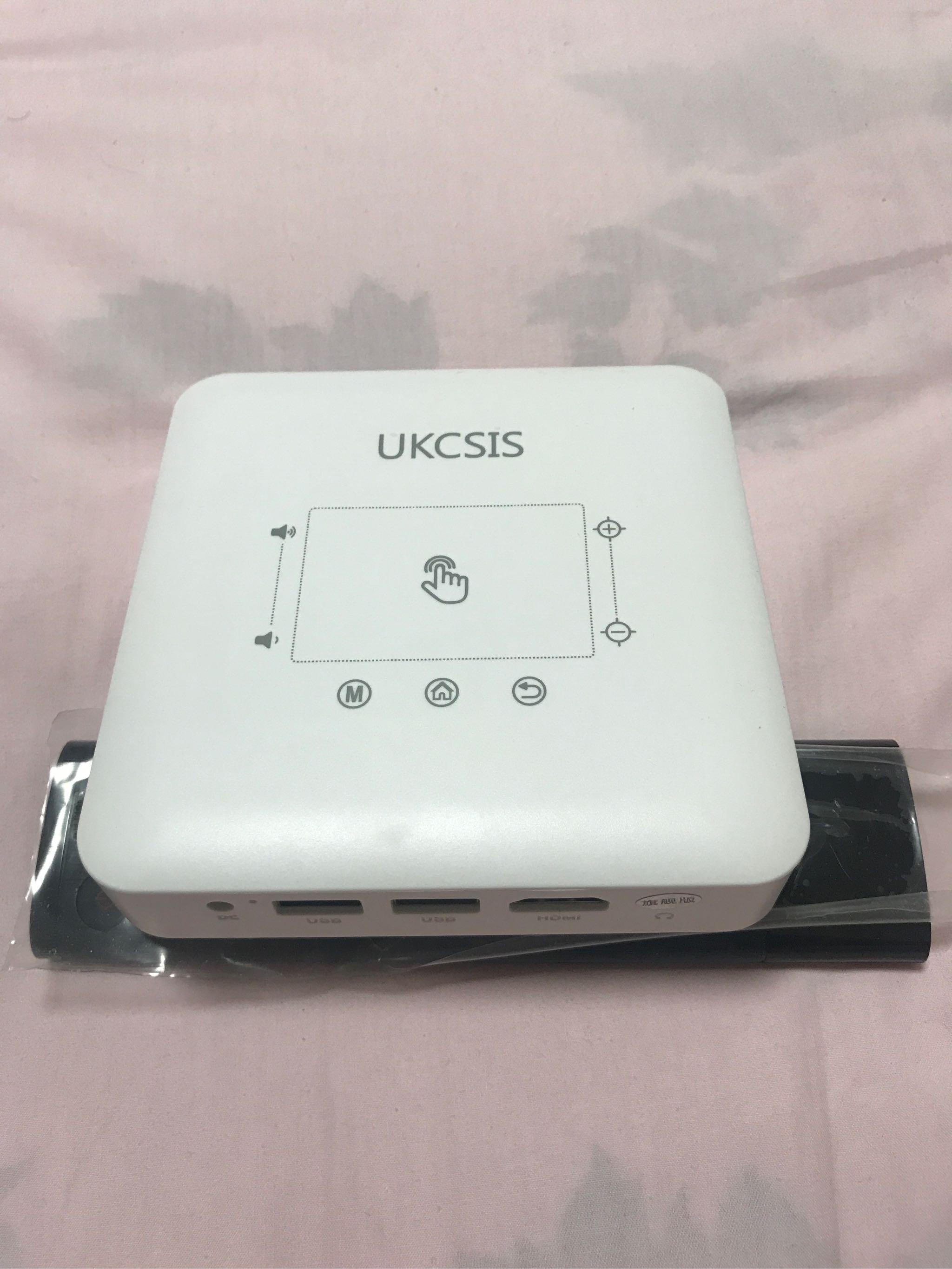 ukcsis投影仪图片