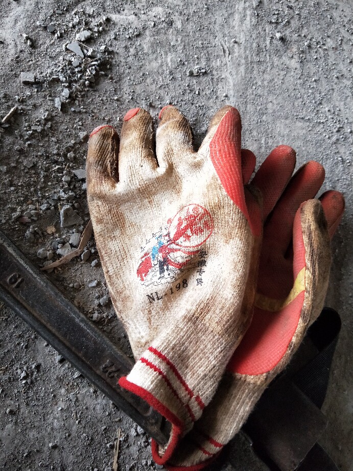 正品牛郎星劳保手套软胶皮加厚橡胶耐磨胶片防割防滑工地工作12双